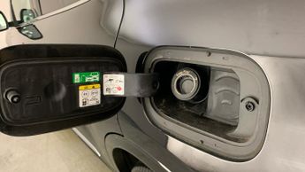 Ford Kuga 2.5 Duratec 14.4kWh Vignale SUV 5dr Petrol Plug-in Hybrid CVT Eu