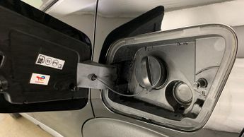 Peugeot 2008 1.2 GT SUV 5dr Petrol Hybrid e-DSC6 Euro 6 (s/s) (145 ps)