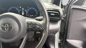 Toyota Yaris Cross 1.5 VVT-h Premiere Edition SUV 5dr Petrol Hybrid E-CVT Euro 6 (s