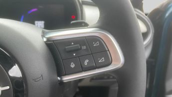 Fiat 600 1.2 MHEV La Prima SUV 5dr Petrol Hybrid e-DCT Euro 6 (s/s) (136 