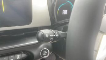 Fiat 600 1.2 MHEV La Prima SUV 5dr Petrol Hybrid e-DCT Euro 6 (s/s) (136 