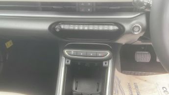 Fiat 600 1.2 MHEV La Prima SUV 5dr Petrol Hybrid e-DCT Euro 6 (s/s) (136 