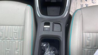Fiat 600 1.2 MHEV La Prima SUV 5dr Petrol Hybrid e-DCT Euro 6 (s/s) (136 
