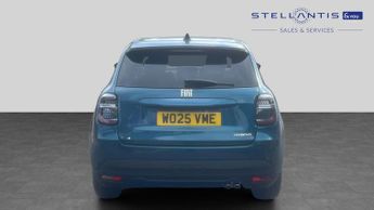Fiat 600 1.2 MHEV La Prima SUV 5dr Petrol Hybrid e-DCT Euro 6 (s/s) (136 