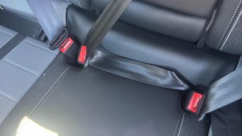Vauxhall Grandland Electric 73kWh GS SUV 5dr Electric Auto (213 ps)
