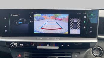 Vauxhall Grandland Electric 73kWh GS SUV 5dr Electric Auto (213 ps)
