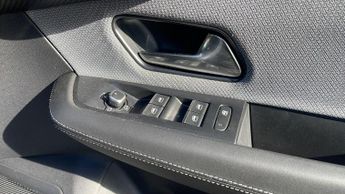 Vauxhall Grandland Electric 73kWh GS SUV 5dr Electric Auto (213 ps)