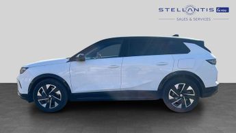 Vauxhall Grandland Electric 73kWh GS SUV 5dr Electric Auto (213 ps)
