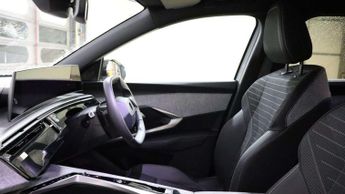 Peugeot 5008 73kWh Allure SUV 5dr Electric Auto (11kW Charger) (210 ps)