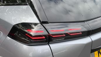 Peugeot 2008 1.2 GT SUV 5dr Petrol Hybrid e-DSC6 Euro 6 (s/s) (136 ps)