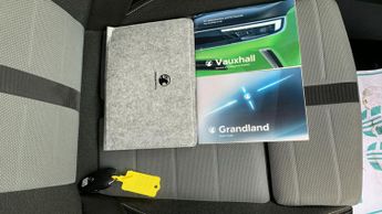 Vauxhall Grandland Electric 73kWh GS SUV 5dr Electric Auto (213 ps)