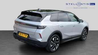 Vauxhall Grandland 1.2 GS SUV 5dr Petrol Hybrid e-DCT Euro 6 (s/s) (145 ps)