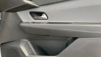 Vauxhall Grandland 1.2 GS SUV 5dr Petrol Hybrid e-DCT Euro 6 (s/s) (145 ps)
