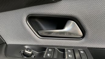 Vauxhall Grandland 1.2 GS SUV 5dr Petrol Hybrid e-DCT Euro 6 (s/s) (145 ps)