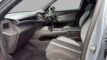 Vauxhall Grandland 1.2 GS SUV 5dr Petrol Hybrid e-DCT Euro 6 (s/s) (145 ps)