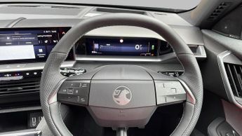 Vauxhall Grandland 1.2 Ultimate SUV 5dr Petrol Hybrid e-DCT Euro 6 (s/s) (145 ps)