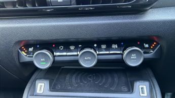 Citroen C4 X 50kWh Shine Plus Fastback 4dr Electric Auto (7.4kW Charger) (136