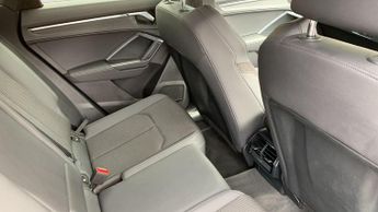 Audi Q3 2.0 TFSI 40 S line SUV 5dr Petrol S Tronic quattro Euro 6 (s/s) 