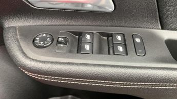 Vauxhall Mokka Electric 50kWh Ultimate SUV 5dr Electric Auto (136 ps)
