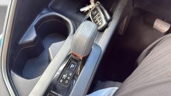 Toyota C-Hr 1.8 VVT-h Design SUV 5dr Petrol Hybrid CVT Euro 6 (s/s) (140 ps)