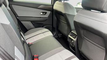 Vauxhall Grandland Electric 73kWh GS SUV 5dr Electric Auto (213 ps)