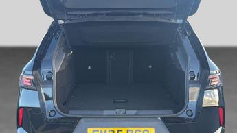 Vauxhall Grandland 1.2 Ultimate SUV 5dr Petrol Hybrid e-DCT Euro 6 (s/s) (136 ps)