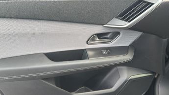 Vauxhall Grandland 1.2 Ultimate SUV 5dr Petrol Hybrid e-DCT Euro 6 (s/s) (136 ps)