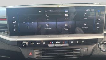 Vauxhall Grandland 1.2 Ultimate SUV 5dr Petrol Hybrid e-DCT Euro 6 (s/s) (136 ps)