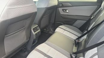 Vauxhall Grandland 1.2 Ultimate SUV 5dr Petrol Hybrid e-DCT Euro 6 (s/s) (136 ps)