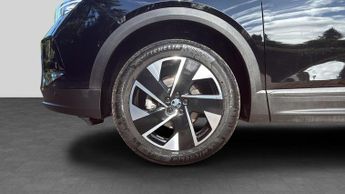 Vauxhall Grandland 1.2 Ultimate SUV 5dr Petrol Hybrid e-DCT Euro 6 (s/s) (145 ps)