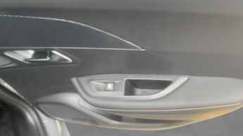 Peugeot 2008 1.2 Allure SUV 5dr Petrol Hybrid e-DSC6 Euro 6 (s/s) (136 ps)