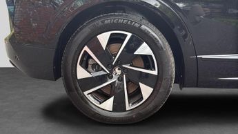 Vauxhall Grandland Electric 73kWh GS SUV 5dr Electric Auto (213 ps)