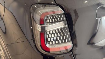 Fiat 600 1.2 MHEV La Prima SUV 5dr Petrol Hybrid e-DCT Euro 6 (s/s) (136 
