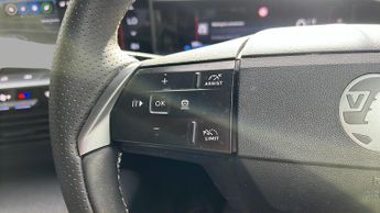 Vauxhall Grandland Electric 73kWh GS SUV 5dr Electric Auto (213 ps)