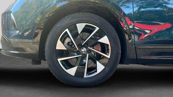 Vauxhall Grandland Electric 73kWh GS SUV 5dr Electric Auto (213 ps)
