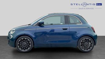 Fiat 500E C 42kWh La Prima Convertible 2dr Electric Auto (118 ps)