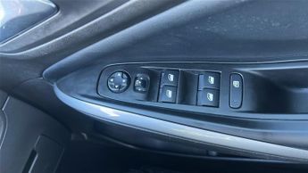 Vauxhall Grandland 1.2 Turbo Ultimate SUV 5dr Petrol Manual Euro 6 (s/s) (130 ps)