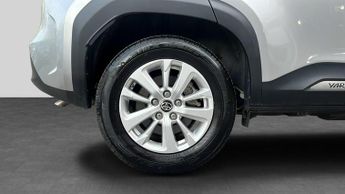 Toyota Yaris Cross 1.5 VVT-h Icon SUV 5dr Petrol Hybrid E-CVT Euro 6 (s/s) (116 ps)