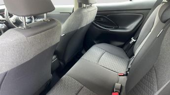 Toyota Yaris Cross 1.5 VVT-h Icon SUV 5dr Petrol Hybrid E-CVT Euro 6 (s/s) (116 ps)