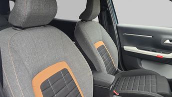 Citroen C3 Aircross 1.2 Hybrid PLUS SUV 5dr Petrol Hybrid e-DSC Euro 6 (s/s) (145 ps