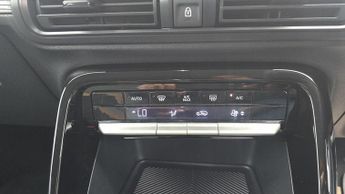 Citroen C3 Aircross 1.2 Hybrid PLUS SUV 5dr Petrol Hybrid e-DSC Euro 6 (s/s) (145 ps