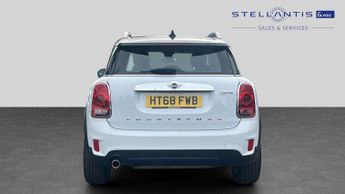 Mini Countryman 1.5 Cooper Exclusive SUV 5dr Petrol Steptronic Euro 6 (s/s) (136
