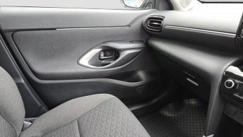 Toyota Yaris Cross 1.5 VVT-h Icon SUV 5dr Petrol Hybrid E-CVT Euro 6 (s/s) (116 ps)