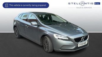 Volvo V40 2.0 T2 Momentum Hatchback 5dr Petrol Manual Euro 6 (s/s) (122 ps