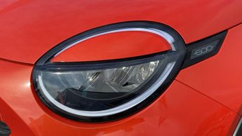 Fiat 600 1.2 MHEV La Prima SUV 5dr Petrol Hybrid e-DCT Euro 6 (s/s) (136 