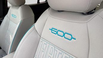 Fiat 600 1.2 MHEV La Prima SUV 5dr Petrol Hybrid e-DCT Euro 6 (s/s) (136 