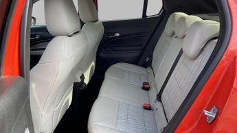 Fiat 600 1.2 MHEV La Prima SUV 5dr Petrol Hybrid e-DCT Euro 6 (s/s) (136 