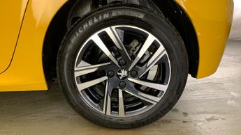 Peugeot 208 1.2 PureTech Allure Premium + Hatchback 5dr Petrol EAT Euro 6 (s