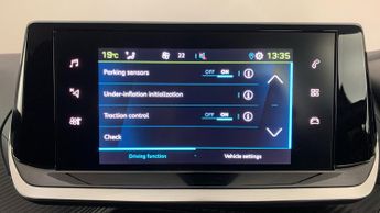 Peugeot 208 50kWh Allure Hatchback 5dr Electric Auto (136 ps)