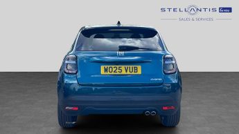 Fiat 600 1.2 MHEV La Prima SUV 5dr Petrol Hybrid e-DCT Euro 6 (s/s) (136 